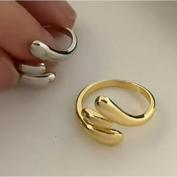 Womens Set of Two Silver And Gold Tear Shape Layers Twisted Open Ring Adjustable - Picture 4 of 14